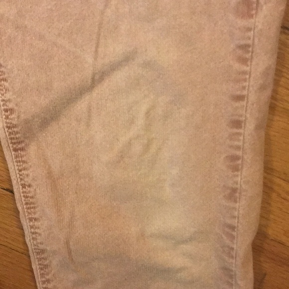 Light pink American eagle jeans size 10 washed to shrink size 6. - Picture 11 of 16